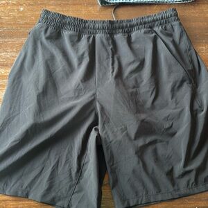 Lulu Lemon Shorts with liner and pockets. XL. Brand new.